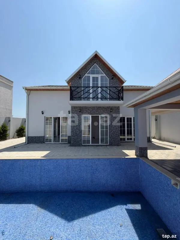 Satılır 5 otaqlı həyət evi 200 m²