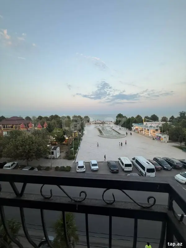 Kirayə verilir 2 otaqlı yeni tikili 78 m²