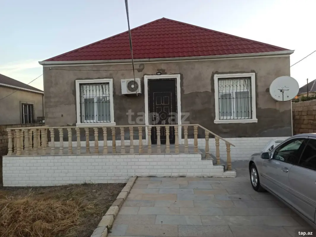 Satılır 3 otaqlı həyət evi 100 m²