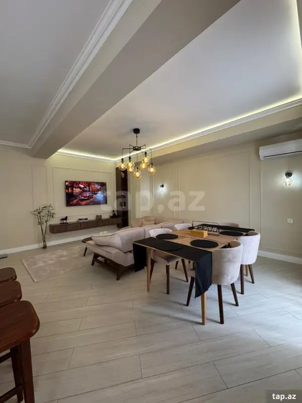 Satılır 4 otaqlı yeni tikili 175 m²