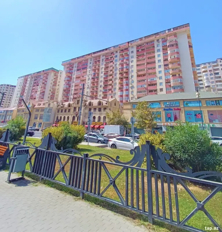 Satılır 3 otaqlı yeni tikili 105 m²