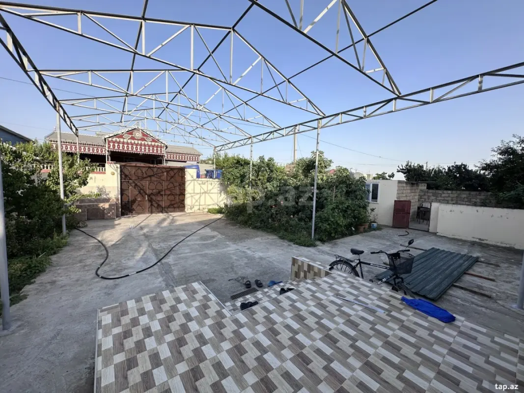Satılır 2 otaqlı həyət evi 105 m²
