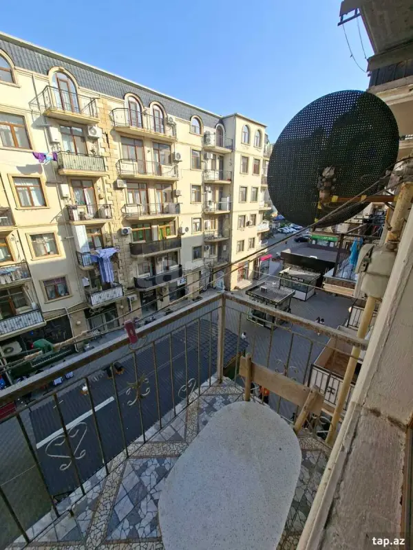 Kirayə verilir 2 otaqlı yeni tikili 65 m²