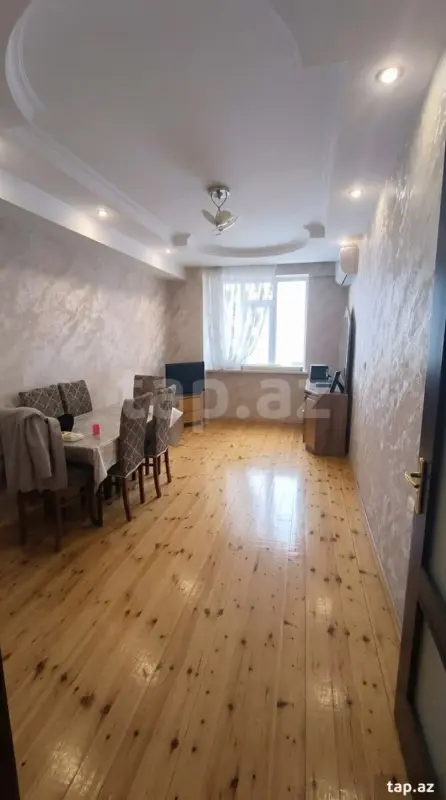 Kirayə verilir 2 otaqlı yeni tikili 75 m²