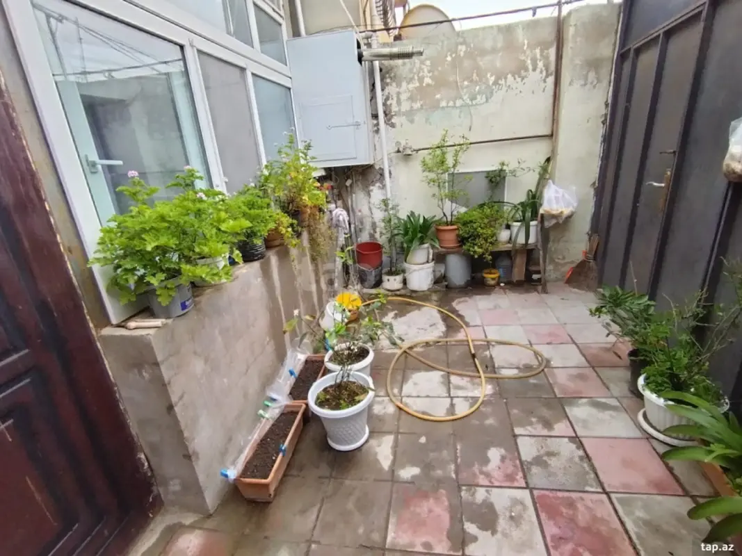 Satılır 2 otaqlı həyət evi 120 m²