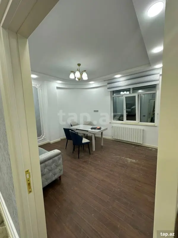Kirayə verilir 3 otaqlı yeni tikili 120 m²