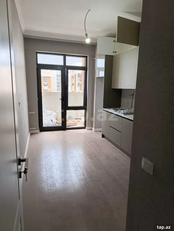Kirayə verilir 3 otaqlı yeni tikili 82 m²