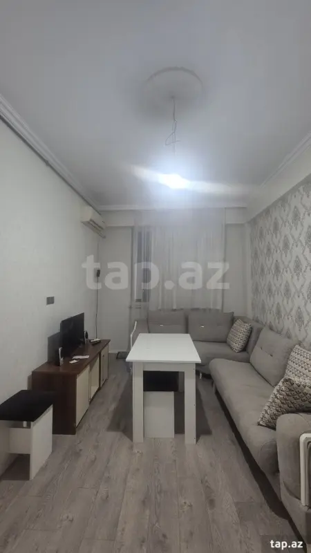 Kirayə verilir 2 otaqlı yeni tikili 45 m²
