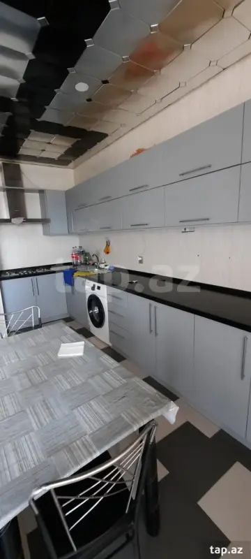 Kirayə verilir 2 otaqlı yeni tikili 80 m²