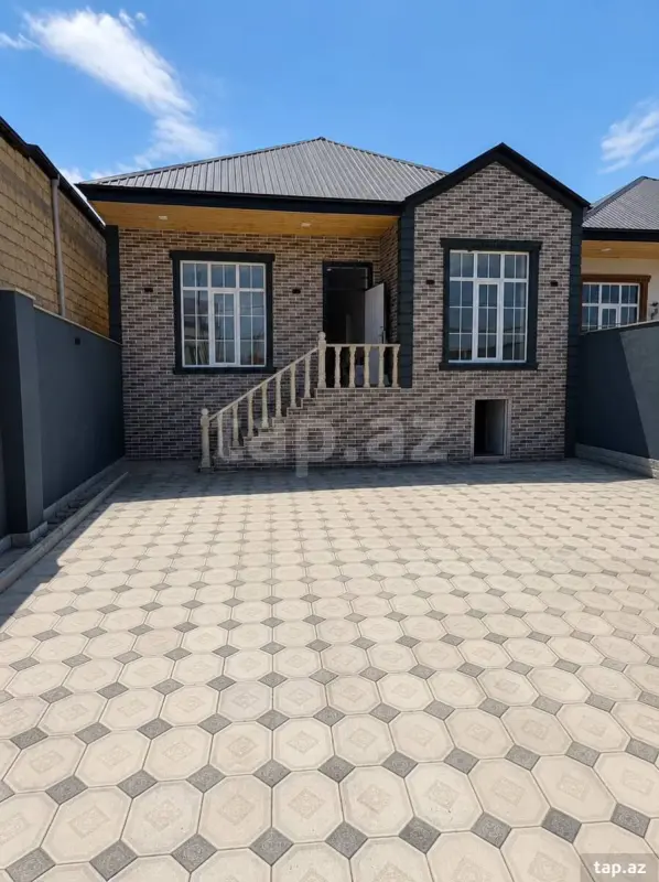 Satılır 4 otaqlı həyət evi 130 m²