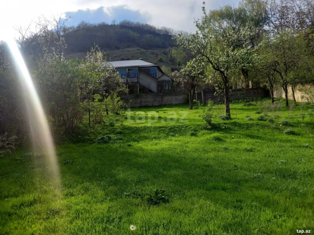 Satılır 5 otaqlı həyət evi 40 m²