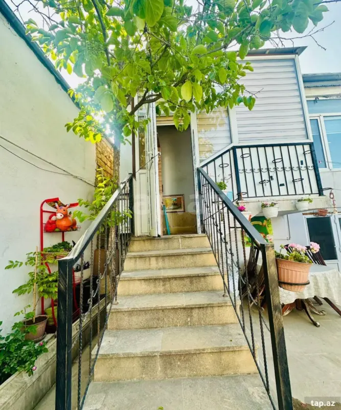 Satılır 4 otaqlı həyət evi 90 m²