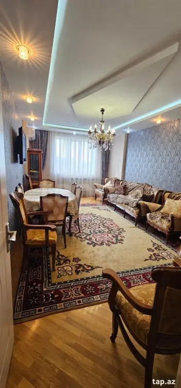 Kirayə verilir 3 otaqlı yeni tikili 140 m²