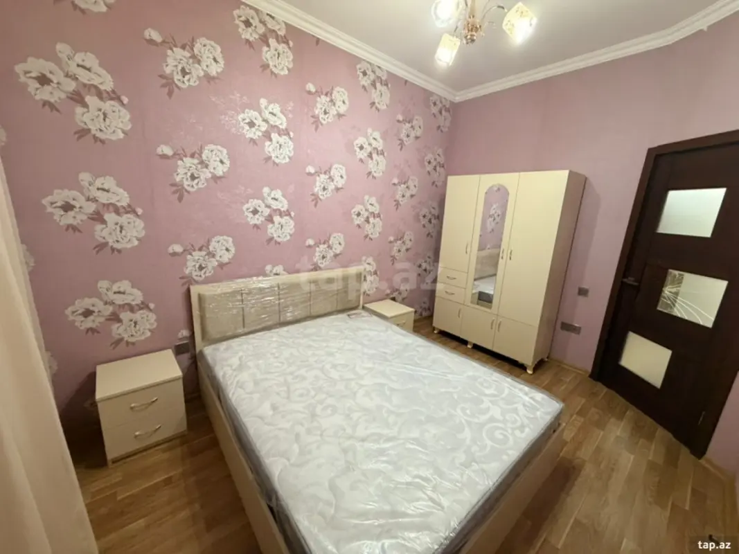 Kirayə verilir 2 otaqlı yeni tikili 75 m²