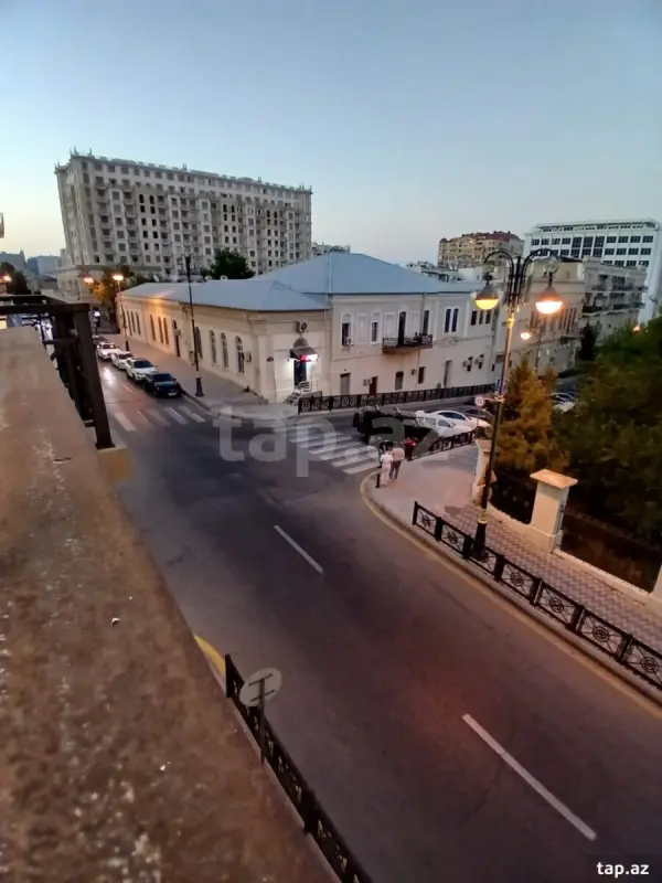 Satılır 2 otaqlı mənzil 58 m²