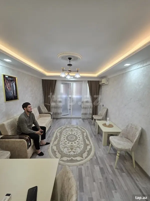 Satılır 2 otaqlı mənzil 49 m²