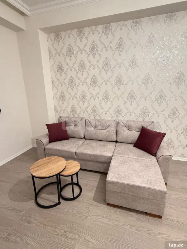 Kirayə verilir 2 otaqlı yeni tikili 50 m²