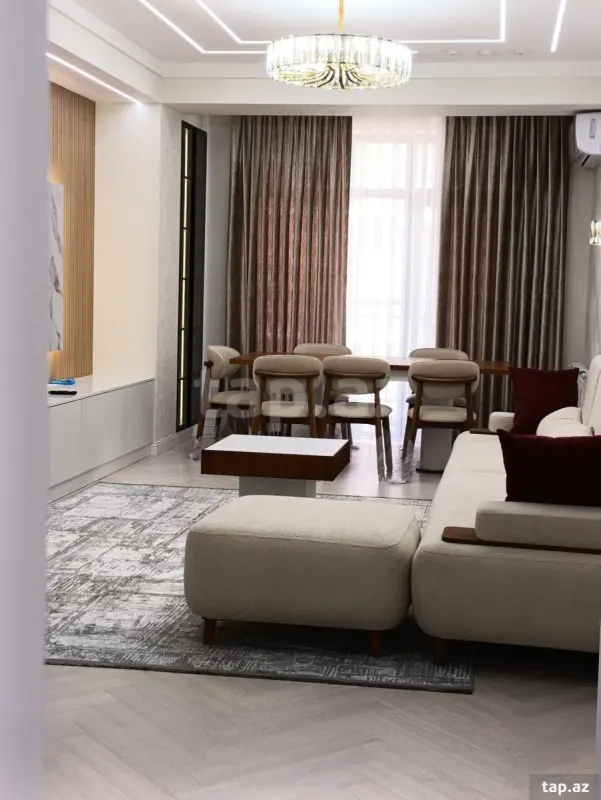 Satılır 4 otaqlı yeni tikili 160 m²