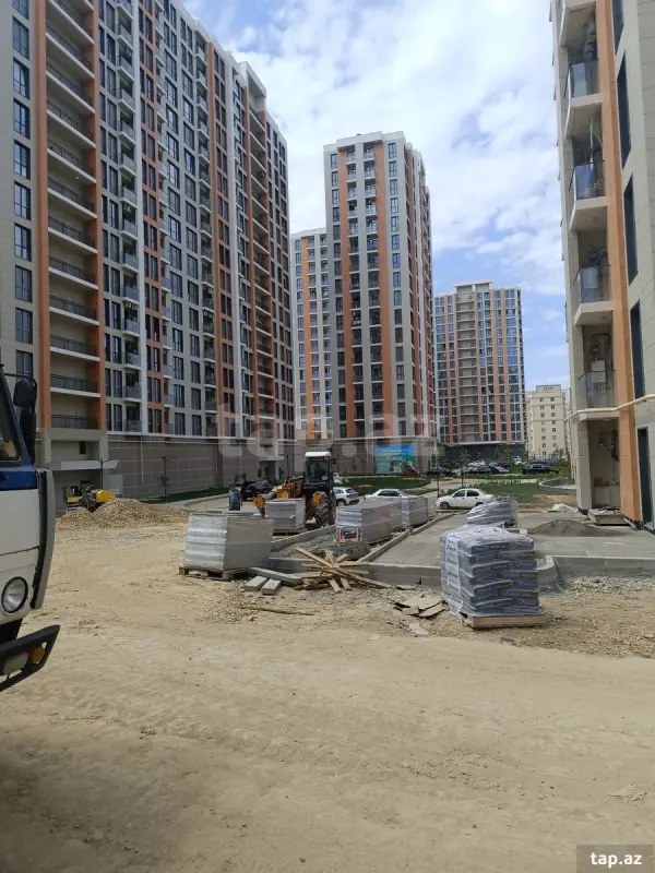 Satılır 2 otaqlı yeni tikili 59 m²