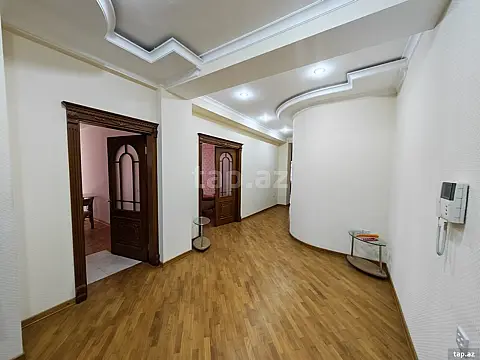 Kirayə verilir 4 otaqlı yeni tikili 200 m² — Bakı 4 otaq 200.00 m²
