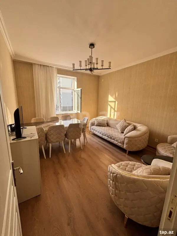 Kirayə verilir 3 otaqlı yeni tikili 86 m²