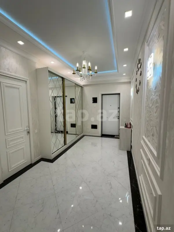 Satılır 3 otaqlı yeni tikili 90 m²