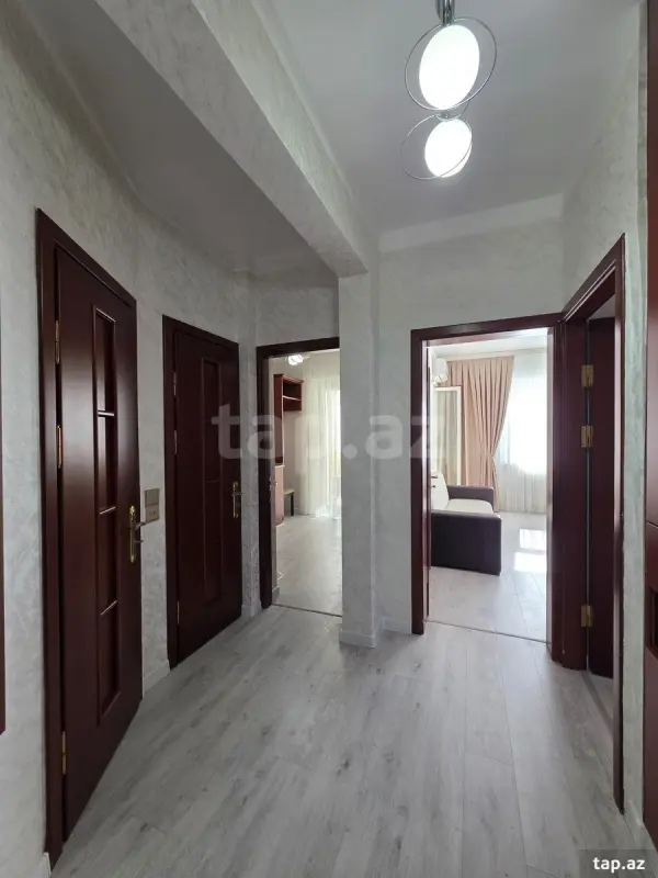 Satılır 2 otaqlı yeni tikili 68 m²