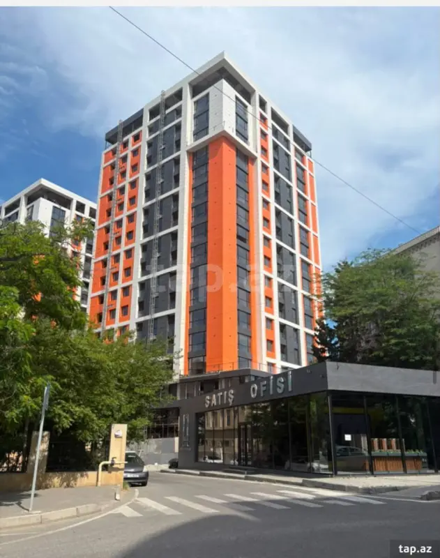 Satılır 3 otaqlı yeni tikili 134.5 m²