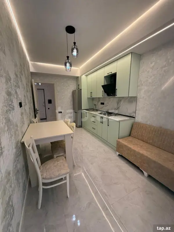 Kirayə verilir 2 otaqlı yeni tikili 65 m²