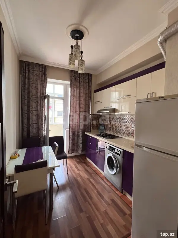 Kirayə verilir 2 otaqlı yeni tikili 68 m²