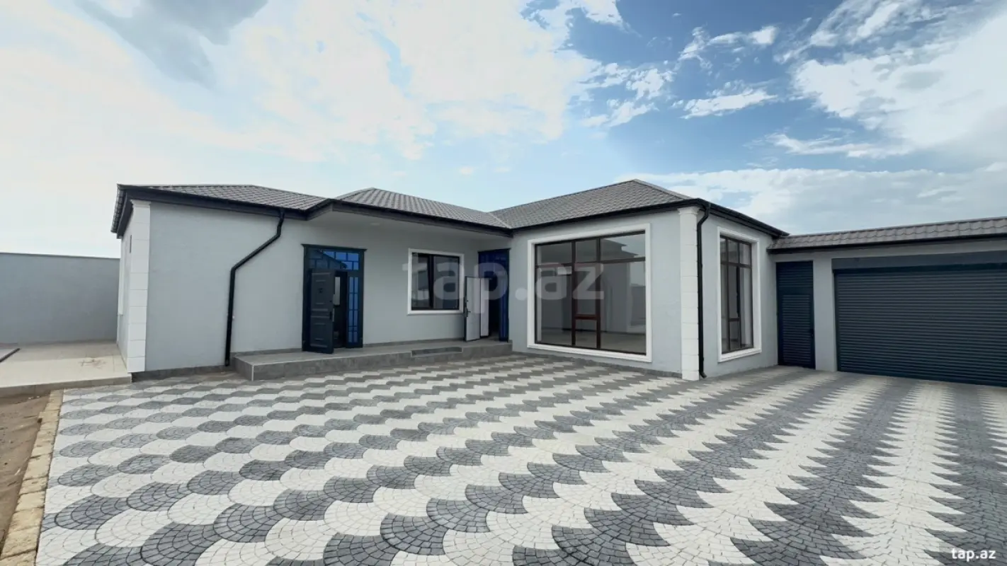 Satılır 4 otaqlı həyət evi 135 m²
