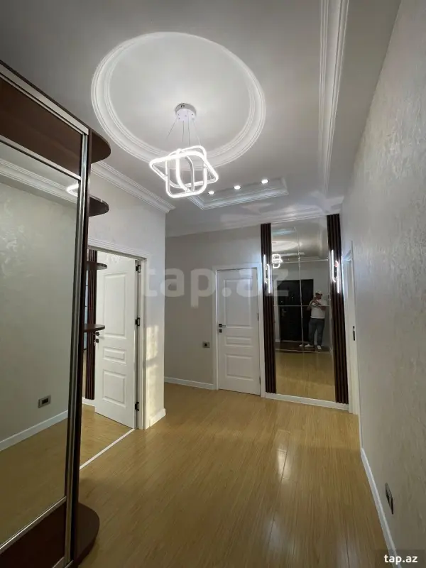 Satılır 3 otaqlı yeni tikili 74 m²