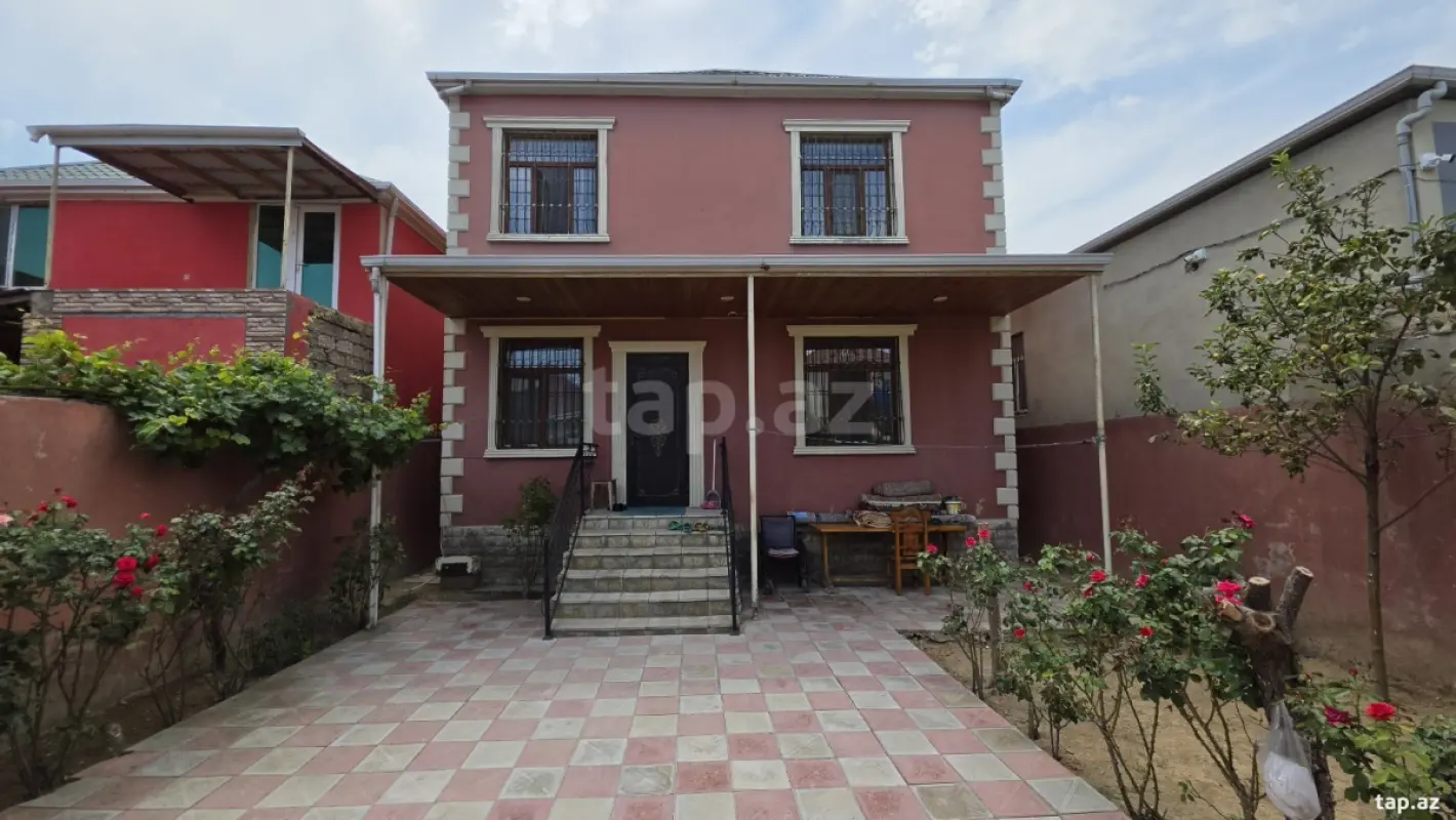 Satılır 4 otaqlı həyət evi 150 m²