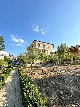 Satılır 5 otaqlı həyət evi 450 m² — Bakı, Novxanı 5 otaq 450.00 m²