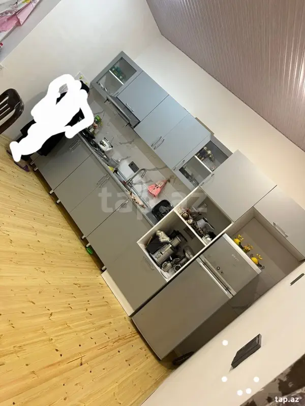 Satılır 8 otaqlı həyət evi 3 m²