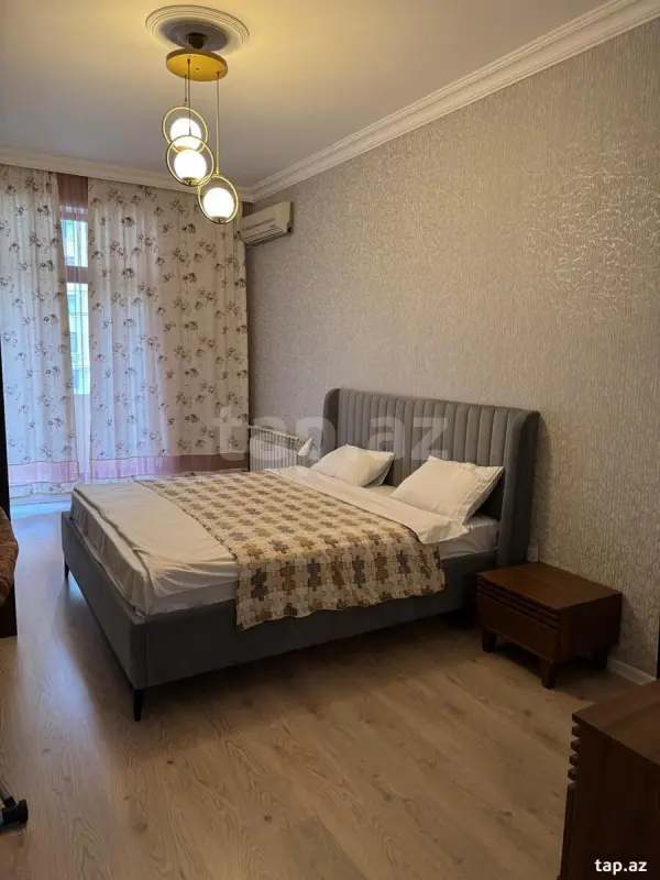 Kirayə verilir 2 otaqlı yeni tikili 75 m²