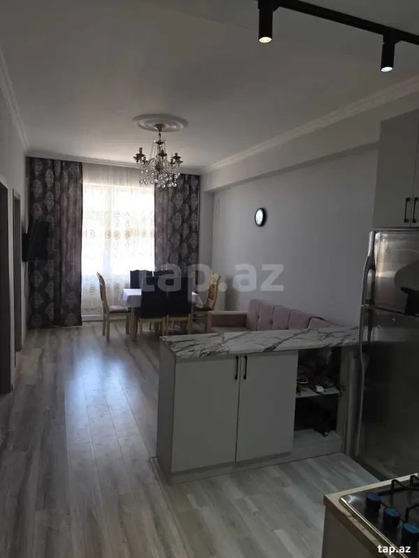 Kirayə verilir 3 otaqlı yeni tikili 75 m²