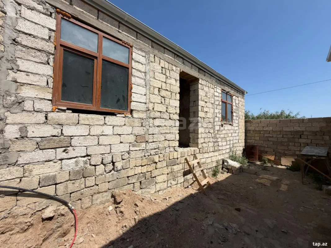 Satılır 3 otaqlı həyət evi 95 m²