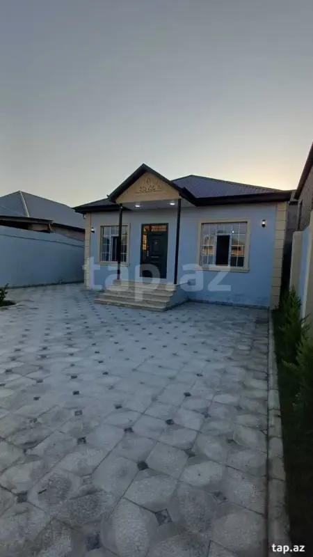 Satılır 4 otaqlı həyət evi 130 m²