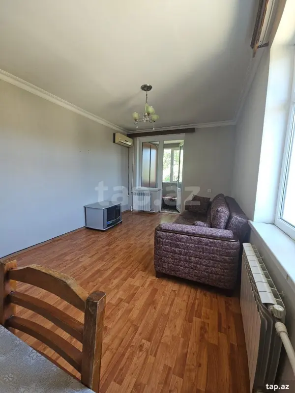 Kirayə verilir 2 otaqlı mənzil 40 m²
