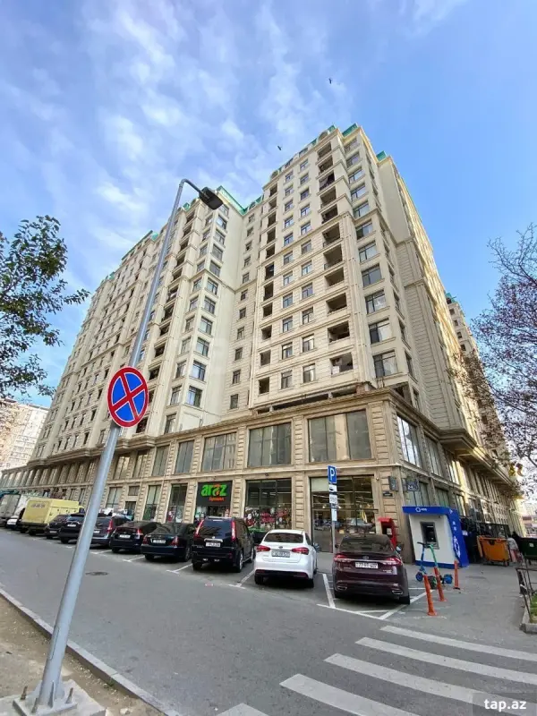Kirayə verilir 2 otaqlı yeni tikili 85 m²