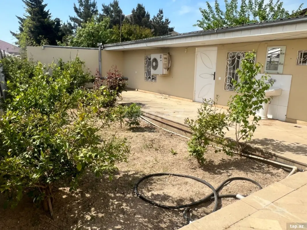 Kirayə verilir 2 otaqlı həyət evi 80 m²