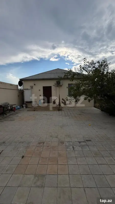 Satılır 3 otaqlı həyət evi 100 m²