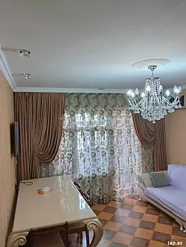 Satılır 4 otaqlı mənzil 100 m² — Bakı, Nizami 4 otaq 100.00 m²