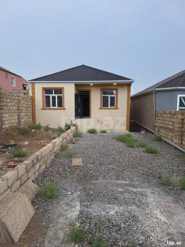 Satılır 3 otaqlı həyət evi 65 m²