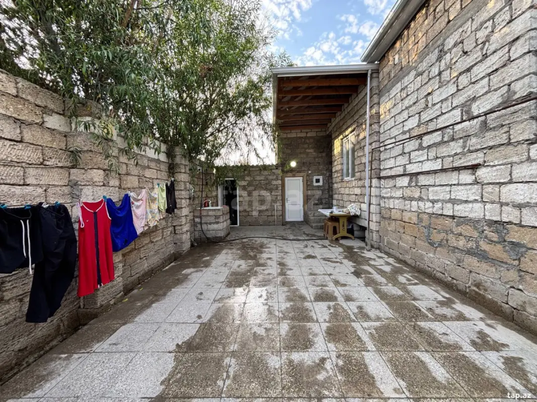 Satılır 3 otaqlı həyət evi 100 m²