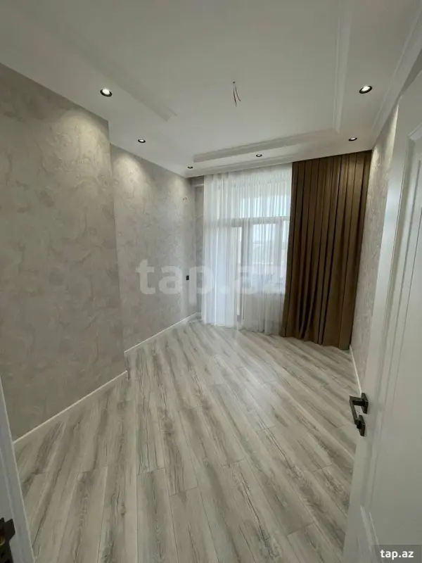 Satılır 3 otaqlı yeni tikili 98 m²