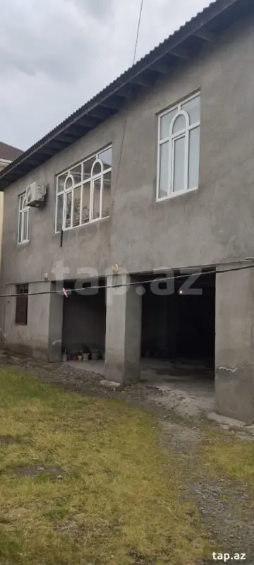 Satılır 5 otaqlı həyət evi 120 m²