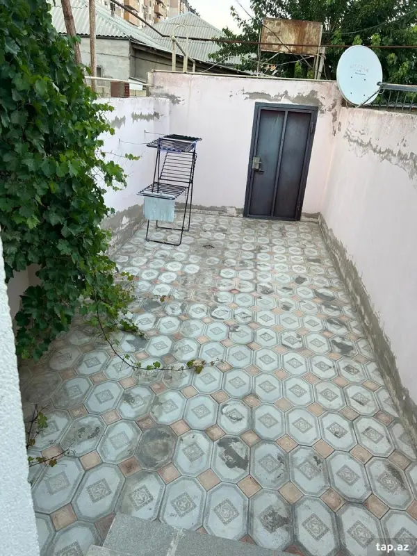 Kirayə verilir 2 otaqlı həyət evi 60 m²