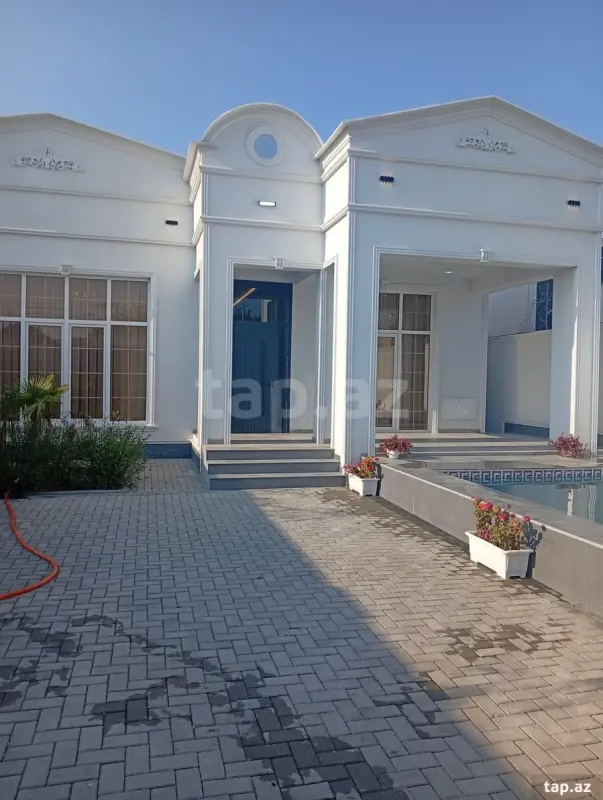 Satılır 4 otaqlı həyət evi 130 m²